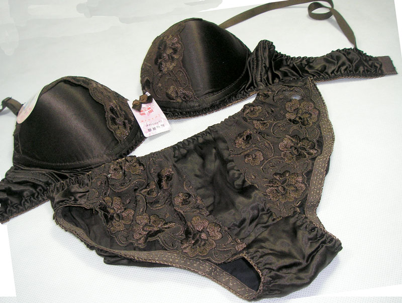 lacy bras and panty sets